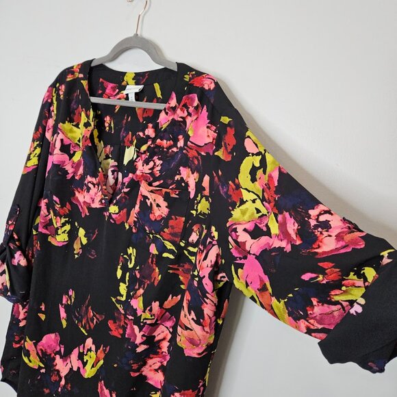 Ava & Viv Black Floral Blouse Shirt Top Roll Tab Sleeve Flowers Plus Size 3XL - Picture 6 of 10